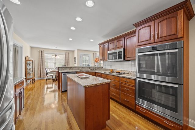 112 Lake Point Drive, Richmond, KY 40475