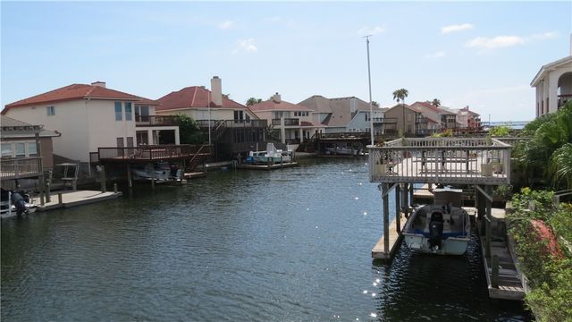 13557 Camino De Plata Ct, Corpus Christi, TX 78418