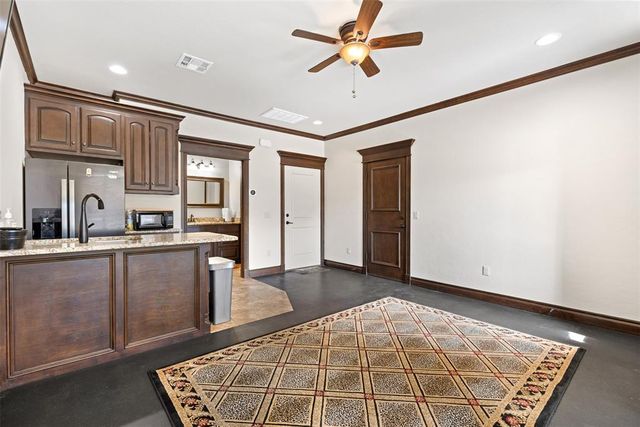 1316 Katelyn Court, Yukon, OK 73099