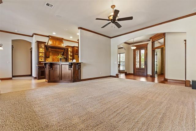 1316 Katelyn Court, Yukon, OK 73099
