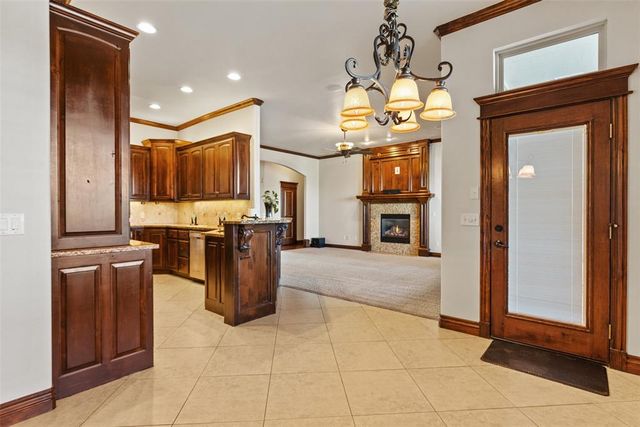 1316 Katelyn Court, Yukon, OK 73099