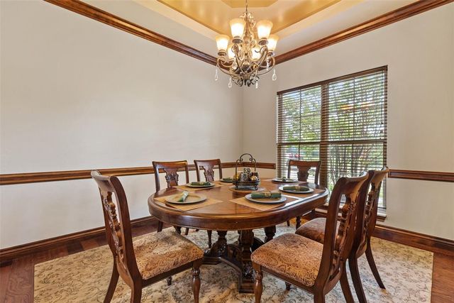 1316 Katelyn Court, Yukon, OK 73099