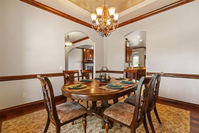 1316 Katelyn Court, Yukon, OK 73099
