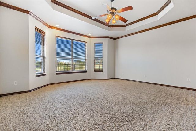 1316 Katelyn Court, Yukon, OK 73099