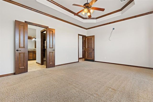 1316 Katelyn Court, Yukon, OK 73099