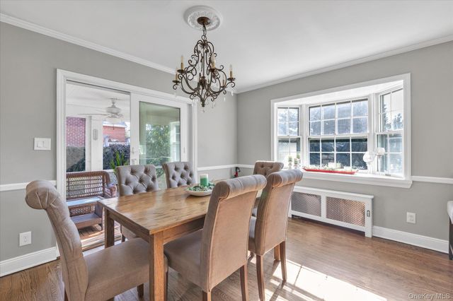 7 Rutgers Place, Merrick, NY 11566