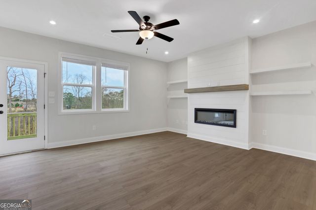 324 Sunset Hollow Street, Sugar Hill, GA 30518