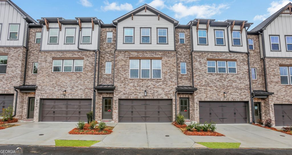 324 Sunset Hollow Street, Sugar Hill, GA 30518