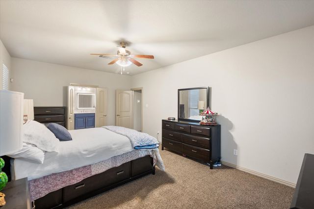 8222 Holly Hock Drive, Arlington, TX 76001