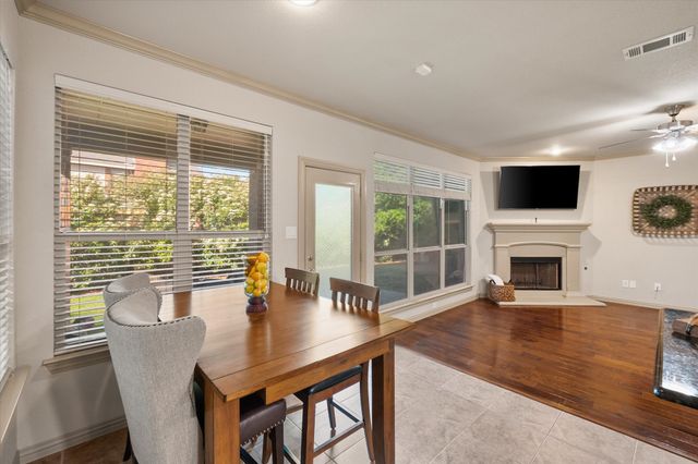 8222 Holly Hock Drive, Arlington, TX 76001