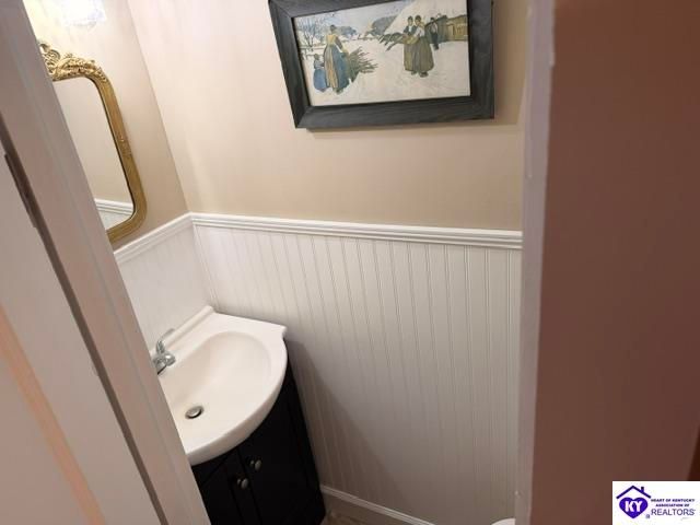 221 Poplar Drive, Elizabethtown, KY 42701