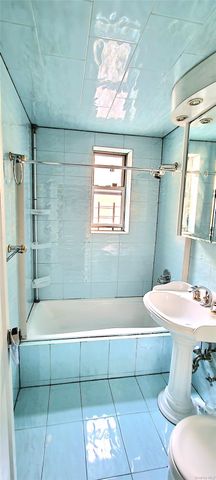 65-35 Yellowstone Boulevard 1D, Forest Hills, NY 11375
