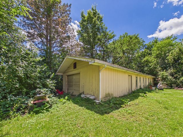 94 Old Creek Road, Palos Park, IL 60464