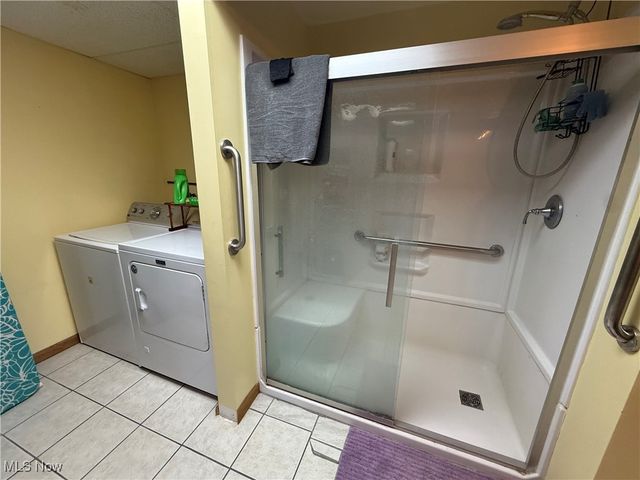 2993 Brightwood Road SE, New Philadelphia, OH 44663