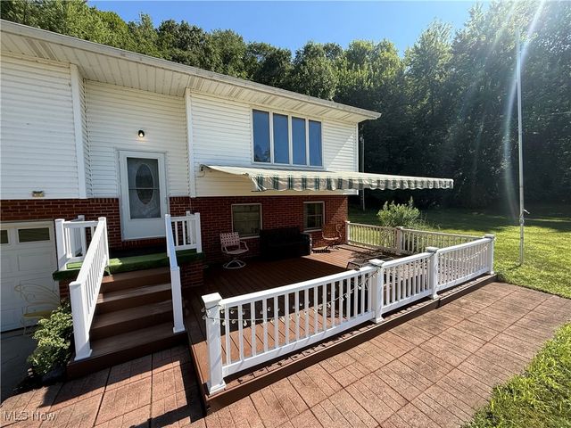 2993 Brightwood Road SE, New Philadelphia, OH 44663