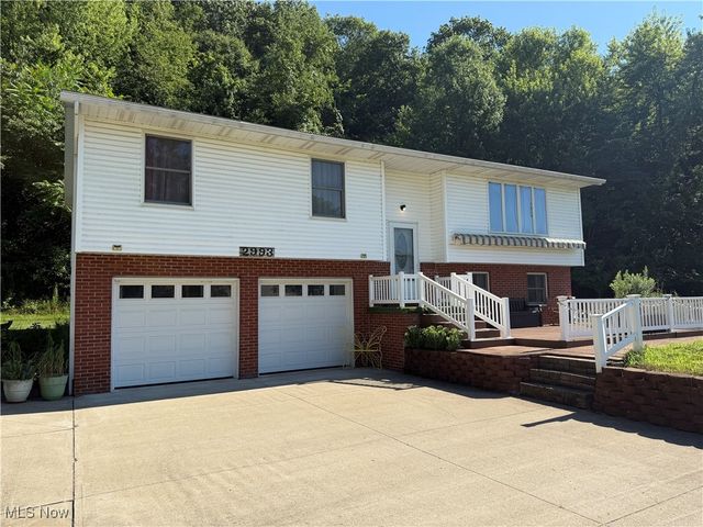 2993 Brightwood Road SE, New Philadelphia, OH 44663