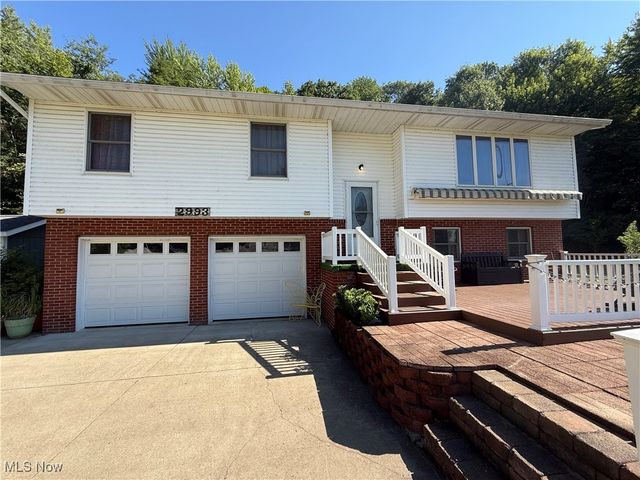 2993 Brightwood Road SE, New Philadelphia, OH 44663