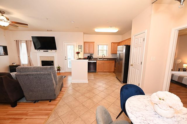 1360 21st Avenue NE, Hickory, NC 28601