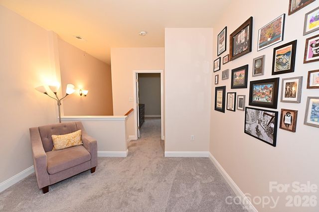 1360 21st Avenue NE, Hickory, NC 28601