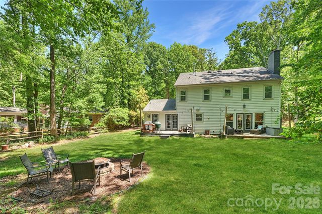 5525 Lancelot Drive, Charlotte, NC 28270