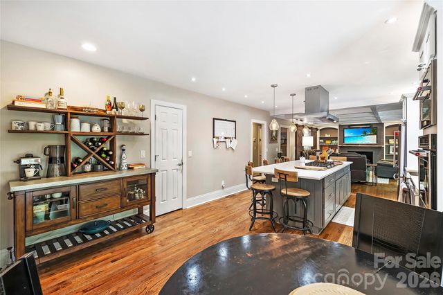 5525 Lancelot Drive, Charlotte, NC 28270