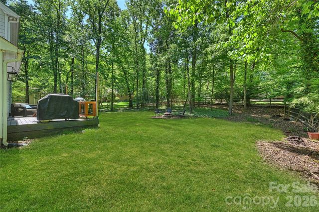 5525 Lancelot Drive, Charlotte, NC 28270