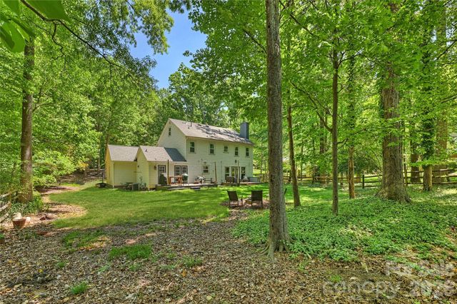 5525 Lancelot Drive, Charlotte, NC 28270