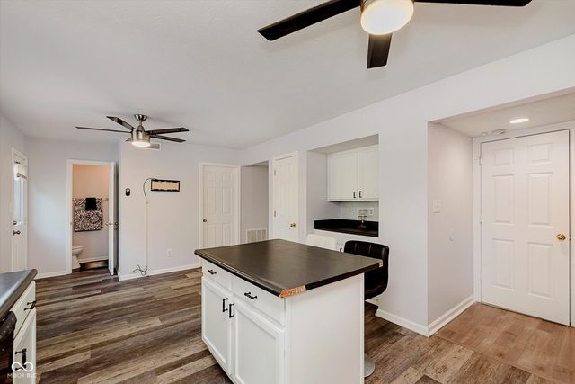 5211 Pike Creek Lane, Indianapolis, IN 46254