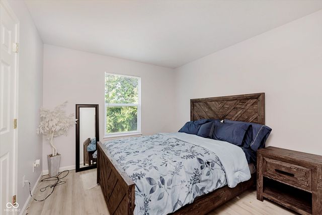 5211 Pike Creek Lane, Indianapolis, IN 46254