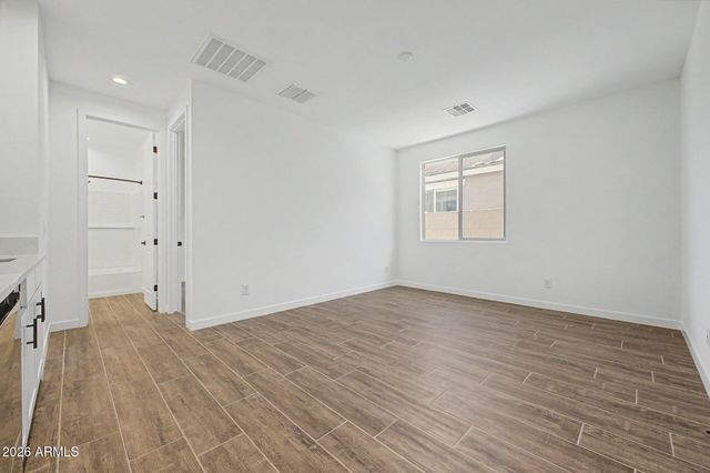 8042 W GRANADA Road, Phoenix, AZ 85035