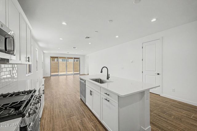 8042 W GRANADA Road, Phoenix, AZ 85035