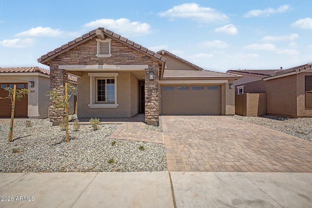 8042 W GRANADA Road, Phoenix, AZ 85035