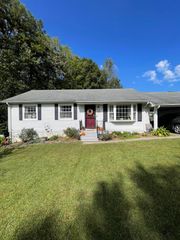 305 Pine Drive, Corbin, KY 40701