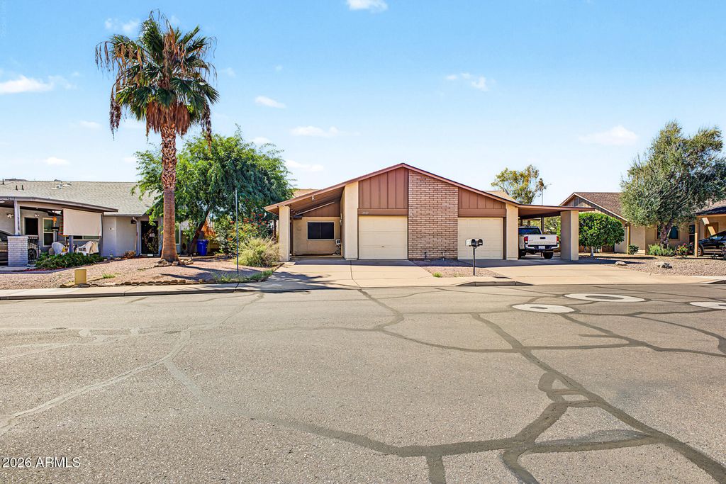 2409 W KILAREA Avenue, Mesa, AZ 85202 — exterior