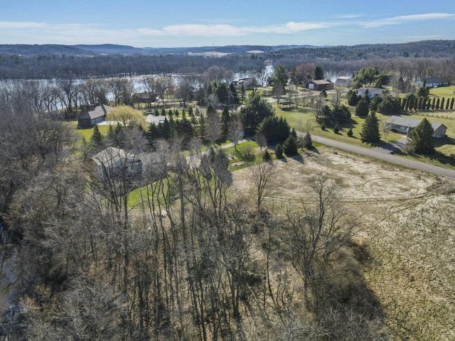 N4648 Allan Road, Portage, WI 53901