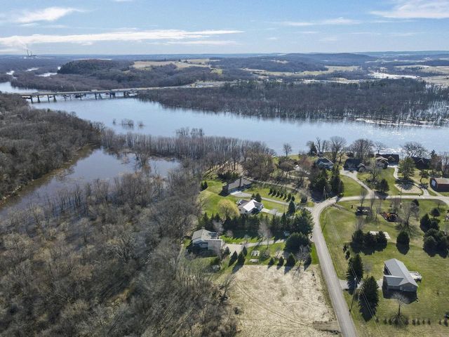 N4648 Allan Road, Portage, WI 53901