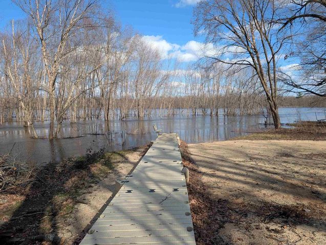 N4648 Allan Road, Portage, WI 53901
