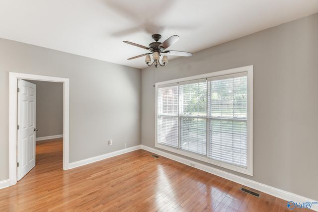 4404 Hidden Lake Drive, Owens Cross Roads, AL 35763