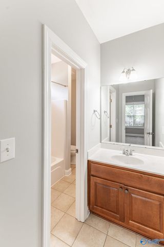 4404 Hidden Lake Drive, Owens Cross Roads, AL 35763