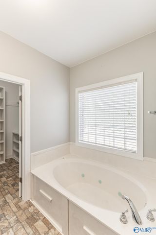 4404 Hidden Lake Drive, Owens Cross Roads, AL 35763