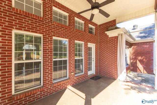 4404 Hidden Lake Drive, Owens Cross Roads, AL 35763