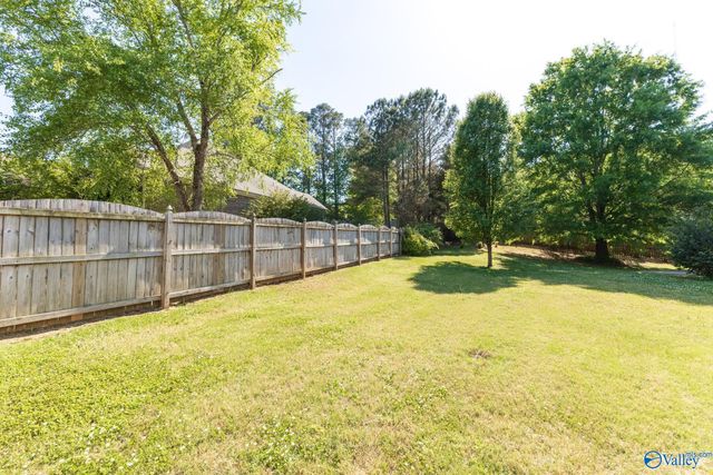 4404 Hidden Lake Drive, Owens Cross Roads, AL 35763