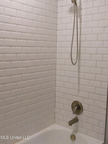 307 Northtown Drive, Jackson, MS 39211