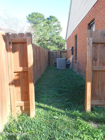 307 Northtown Drive, Jackson, MS 39211