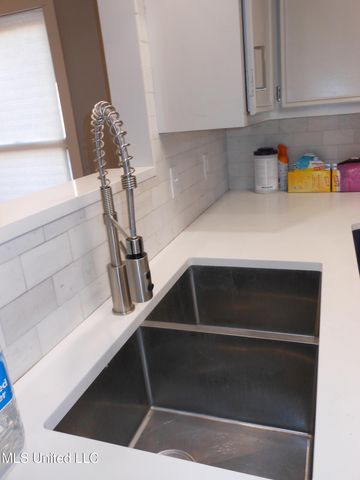 307 Northtown Drive, Jackson, MS 39211