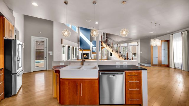 1401 Long And Winding Road, Mansfield, TX 76063