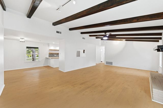 107 Suttles Ave, San Marcos, TX 78666