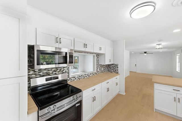 107 Suttles Ave, San Marcos, TX 78666