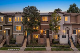 10125 LEAVESLY TRL, Santee, CA 92071