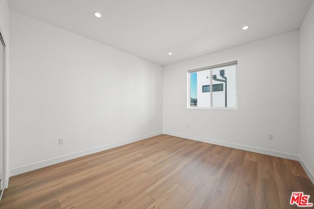 13694 Erwin Street A, Van Nuys (los Angeles), CA 91401